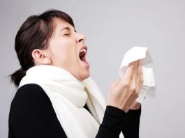 hắt xì hơi