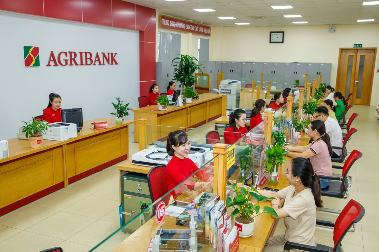 300 triệu gửi ngân hàng Agribank 6 tháng lãi bao nhiêu