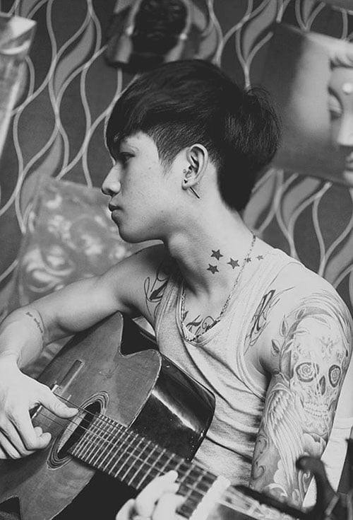 Tattoo ngôi sao ở cổ may mắn cho nam