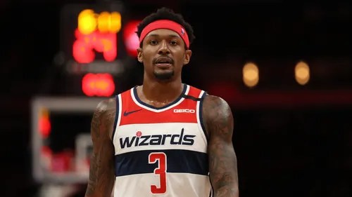 Lakers sẽ lọt vào vòng loại trực tiếp 2023