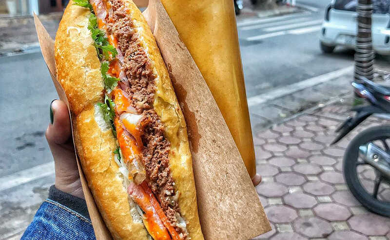 Trong 1 ổ bánh mì có bao nhiêu calo?