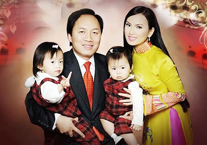 Gia đình nhỏ chủa tỷ phú Chính Chu và Ca sĩ Hà Phương